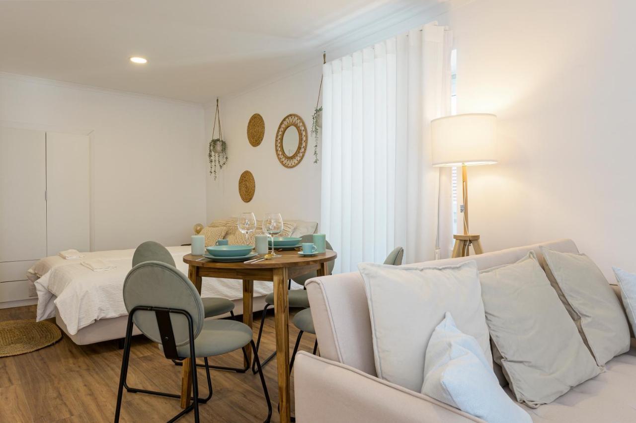 Chalet Marias - Parede Beach Apartments Kültér fotó