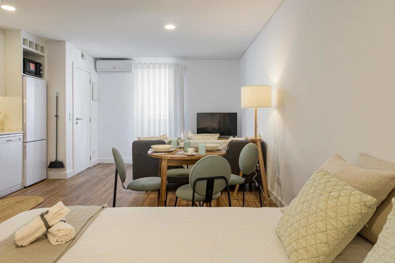 Chalet Marias - Parede Beach Apartments Kültér fotó