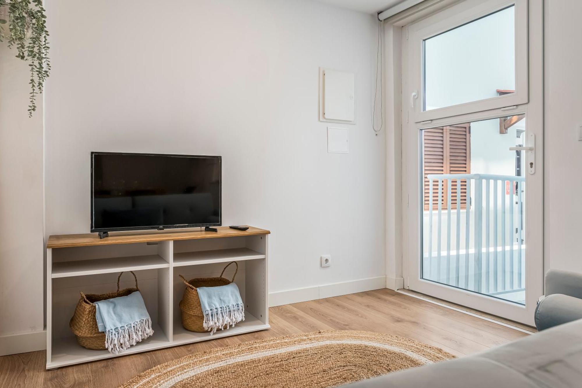 Chalet Marias - Parede Beach Apartments Kültér fotó
